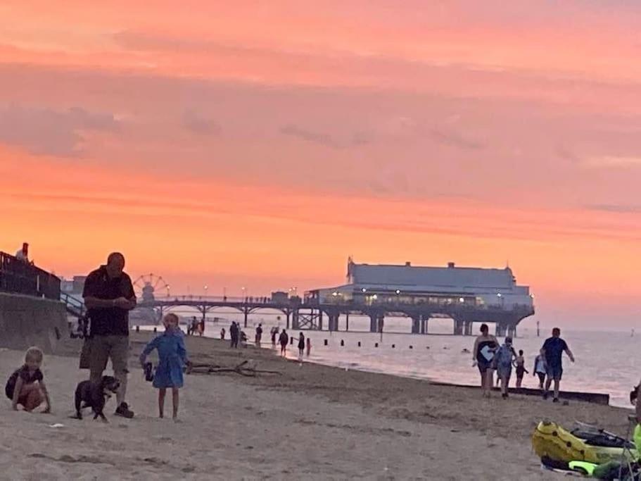 Beautiful Seafront Studio Apartment Cleethorpes Extérieur photo